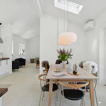Gorgeous In With Wifi Holiday home *