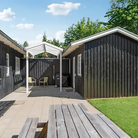 3 Bedroom Awesome In *